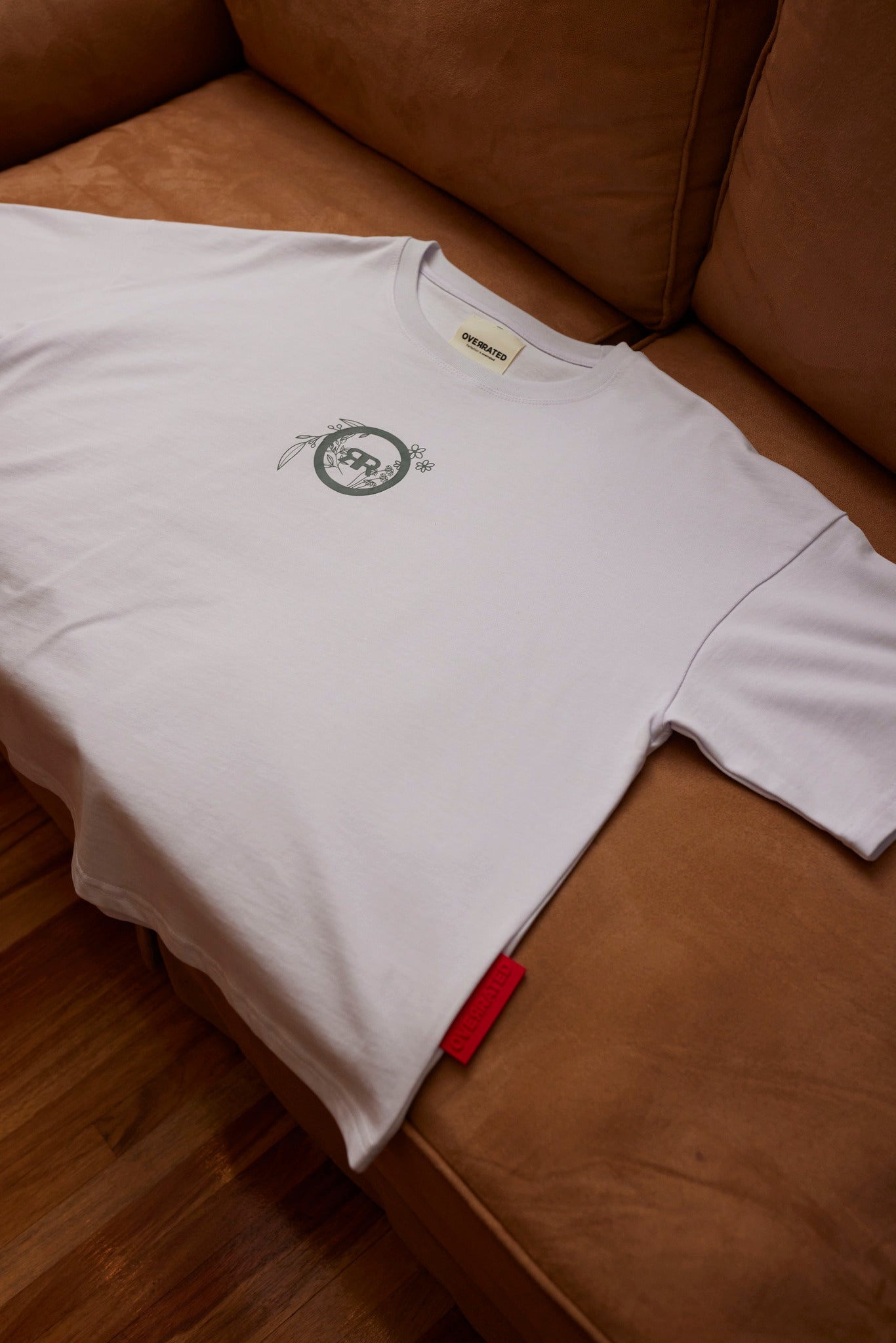 WHITE BOXY FIT T-SHIRT RR OVERRATED