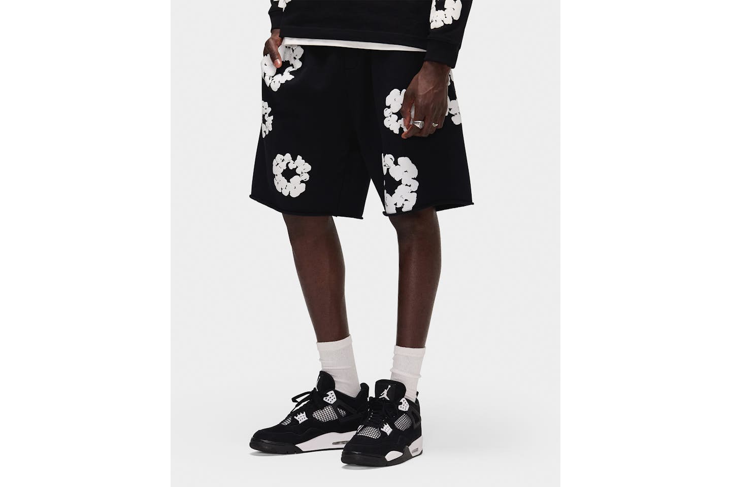 Shorts denim Tears The Cotton Wreath en negro